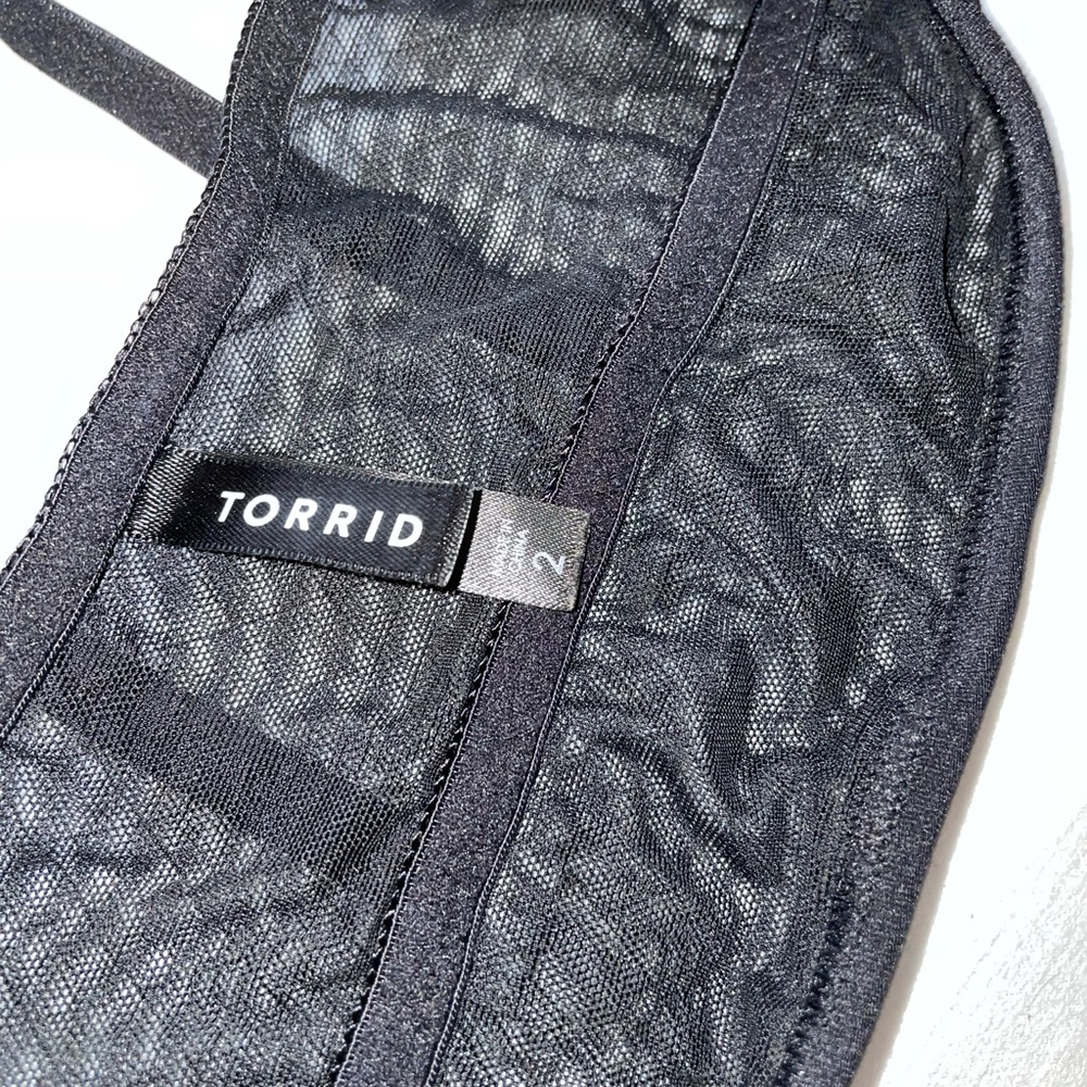 TORRID BLACK BRALETTE